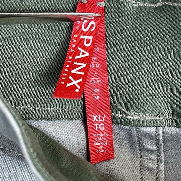 Spanx Short Womens XL Gray Camo Pull On Twill Regular Fit Stretch 4.5" - Picture 5 of 13